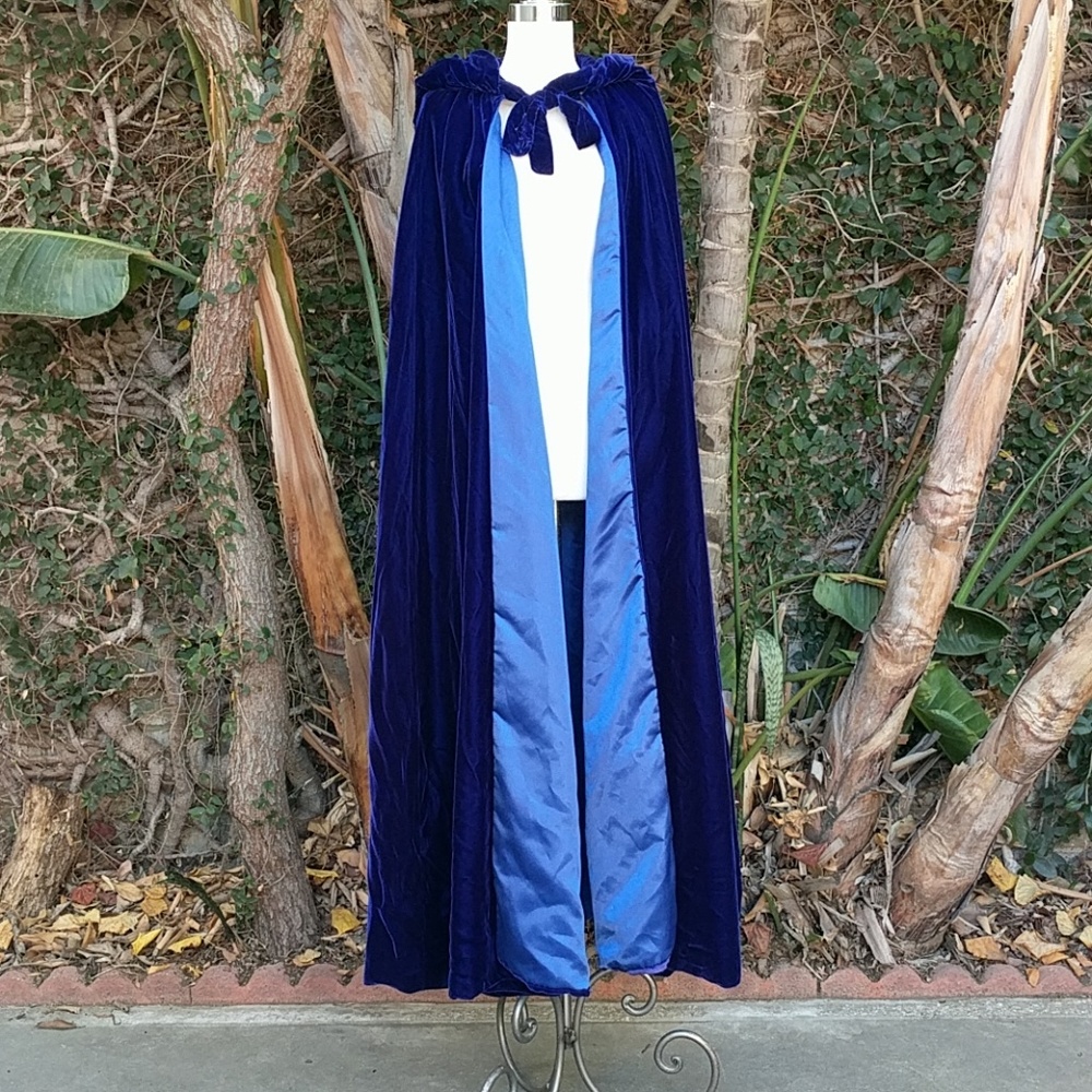 Hooded Cape Halloween Velvet